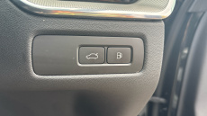 Volvo XC60 2.0 T6 [350] RC PHEV Plus Dark 5dr AWD Geartronic Estate